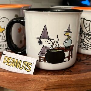 Large Halloween Coffee Mug Peanuts Snoopy and Woodstock Cauldron NWT